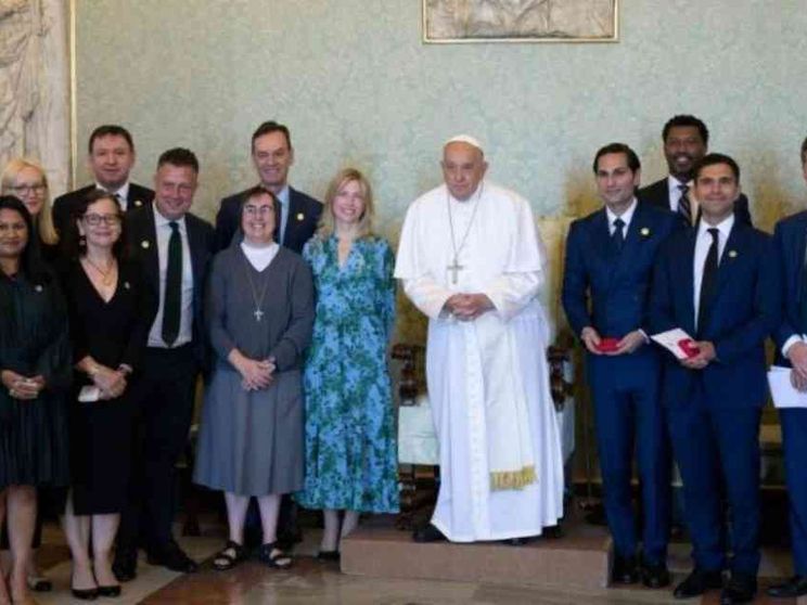 Il Papa ai banchieri: fate scelte coraggiose per poveri, ambiente, giovani