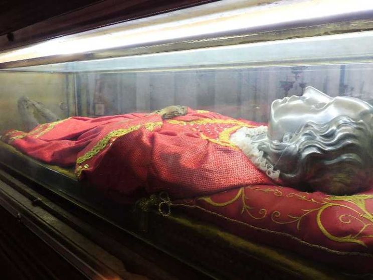 Siracusa chiede a Venezia le reliquie di santa Lucia. La Chiesa frena