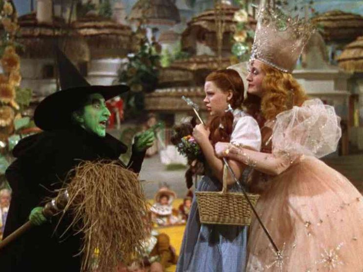 Oz e Merlino: cosa si nasconde dietro lo specchio della magia