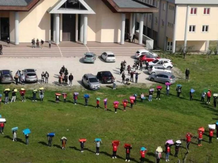 Le parrocchie si mobilitano (con Avvenire) per la Carità del Papa