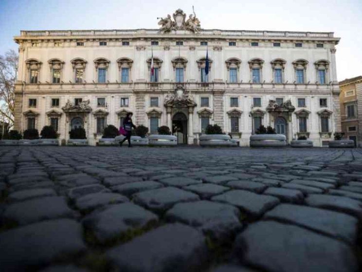 Suicidio assistito: un verdetto per fare chiarezza. Ecco i nodi