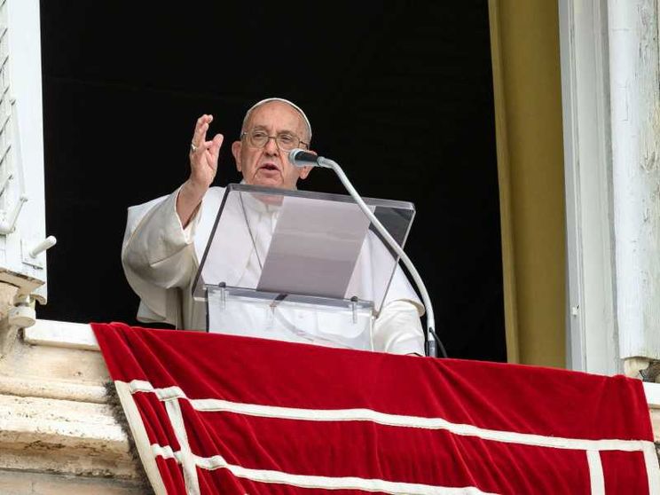 Il Papa: «I governanti lavorino per la pace»