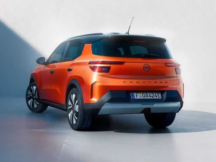 Ritorna Opel Frontera: elettrica o ibrida, la sua forza è il prezzo