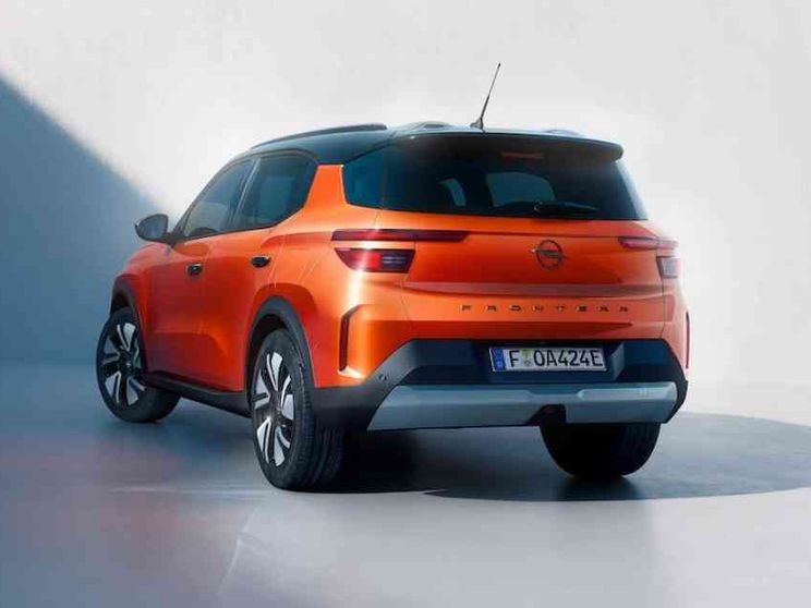 Ritorna Opel Frontera: elettrica o ibrida, la sua forza è il prezzo