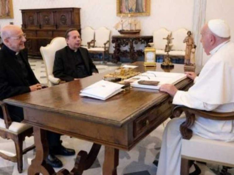 Il Papa: state molto vicini alle persone dove c’è più sofferenza