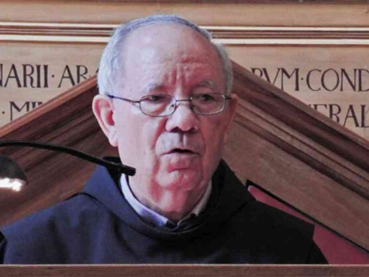 Papa Francesco ricorda il suo confessore appena scomparso. Ecco chi era