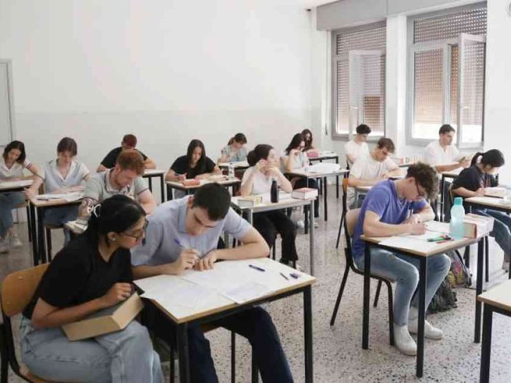 Con 25mila euro si diventa avvocato: come funziona la “fabbrica dei titoli”