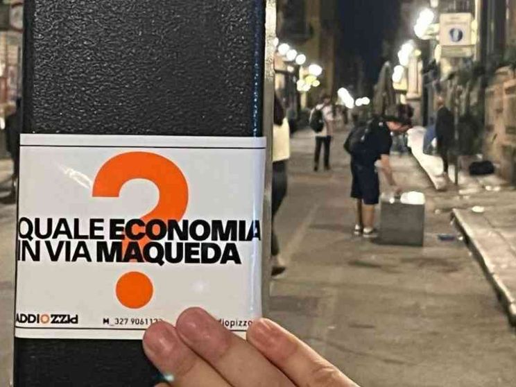 Cosa sono gli “attacchini” contro il pizzo ricomparsi per le vie di Palermo