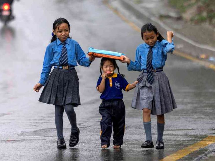 Cinque mesi sotto la pioggia: la quotidianità dei nepalesi