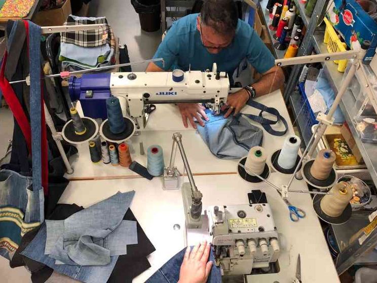 Lavoro, cura, relazioni: a Trieste la sartoria sociale in nome di Basaglia