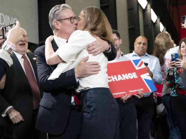 L'«ordinario» sir Keir arrivato in vetta da uomo «straordinario»