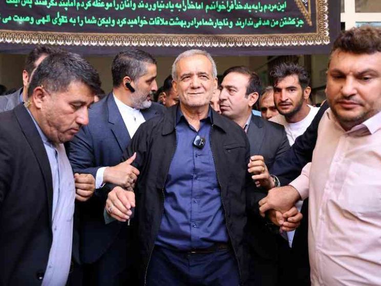 Il riformista Pezeshkian è il nuovo presidente. Ora mano tesa all'Occidente?