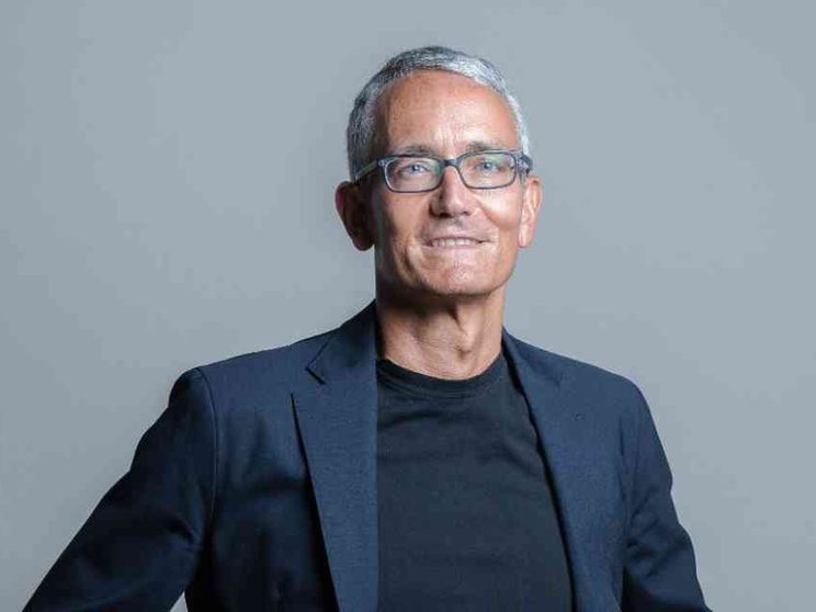 Ibarra: «L'IA può portare salute e istruzione per tutti»