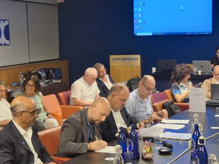 Intesa sul contratto delle Bcc: aumenti medi di 435 euro