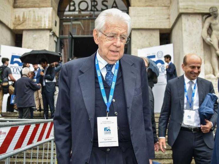 Monti: «Europeisti e populisti, stesse colpe. No al premierato, spacca l'Italia»