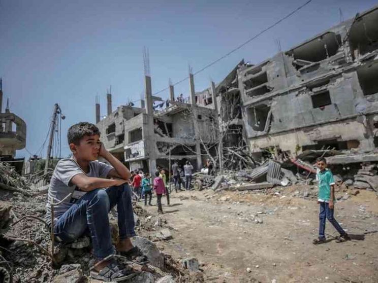 Raid sui profughi in una scuola: 29 corpi recuperati, decine i dispersi