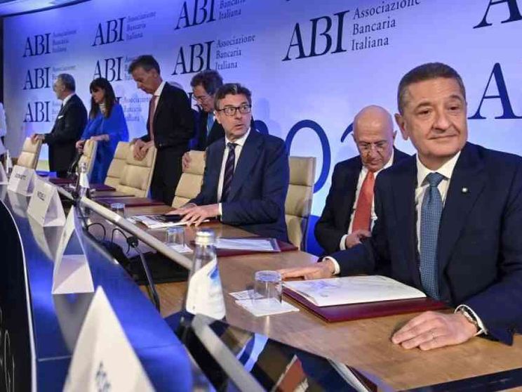 Giorgetti: «No manovra lacrime e sangue». Ma Panetta diffida da troppo ottimismo