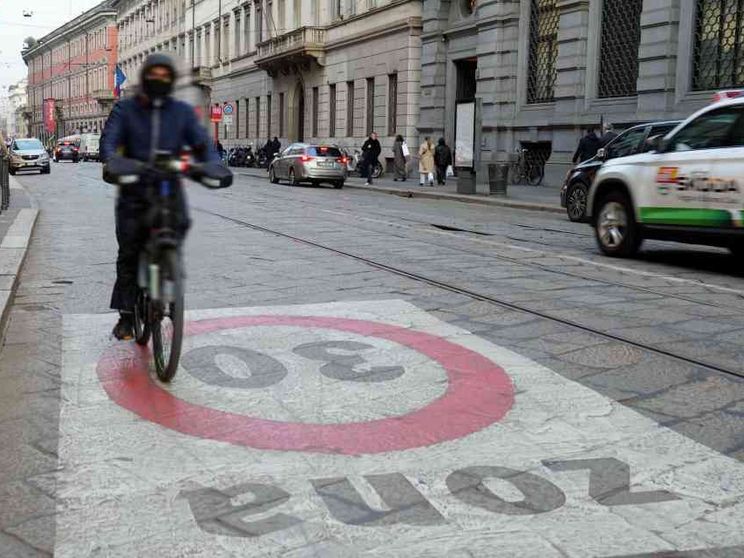 Milano, a 30 km all'ora l'inquinamento aumenta: ecco perchè
