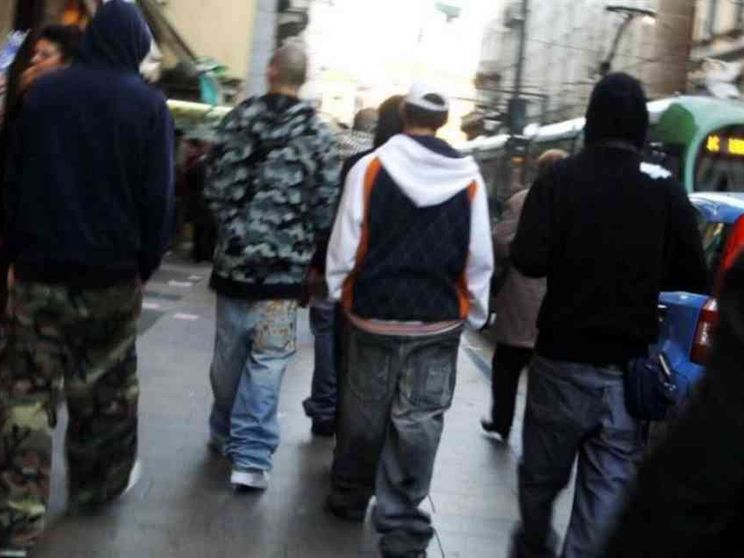 Viaggio nelle famiglie assenti delle baby gang