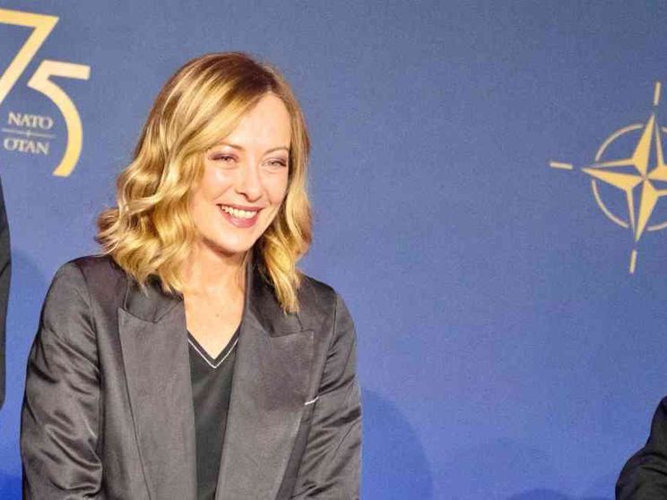 Meloni ribadisce l'impegno dell'Italia a spendere il 2% del Pil per la difesa