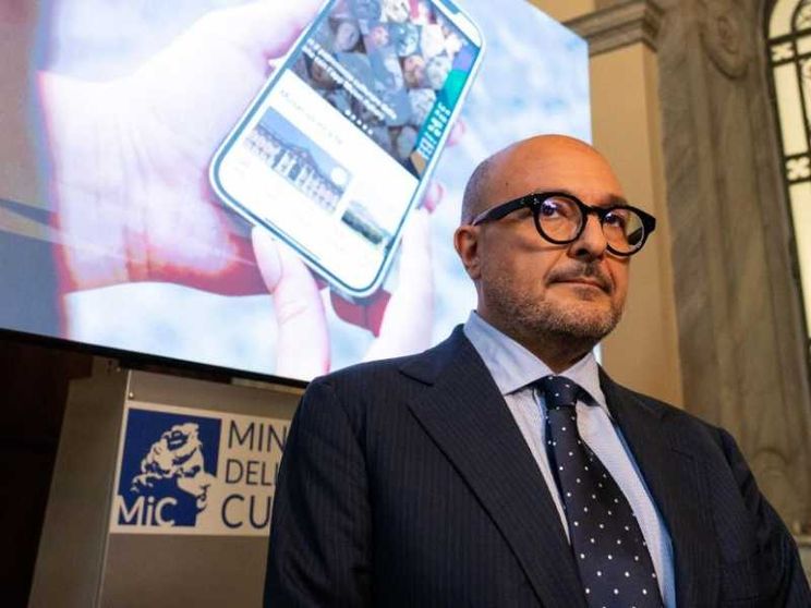 Le elezioni francesi, i giornalisti in rivolta, il ministro: Rainews è un caso