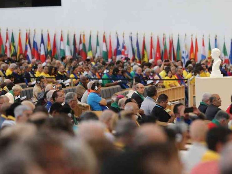 «Noi preti vicino alle coppie. La sfida di crescere insieme»