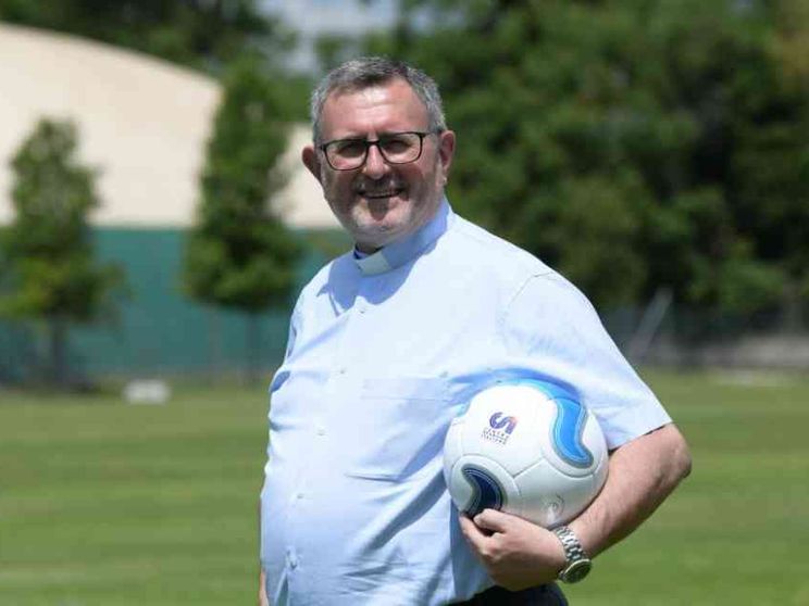 Chi è don Luca Meacci, il nuovo assistente ecclesiastico del Csi