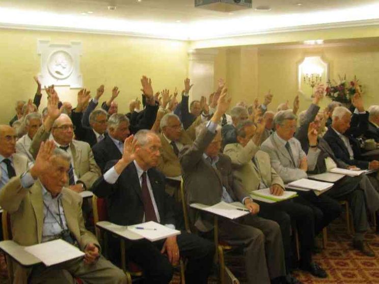 Gli stereotipi sull'età dei dipendenti ostacolano lo sviluppo delle imprese