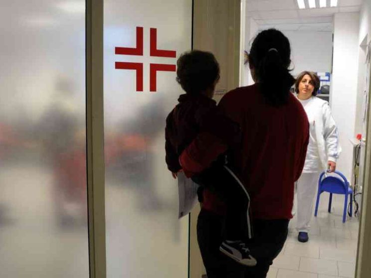 I casi di morbillo continuano a salire (e i vaccini servono eccome)