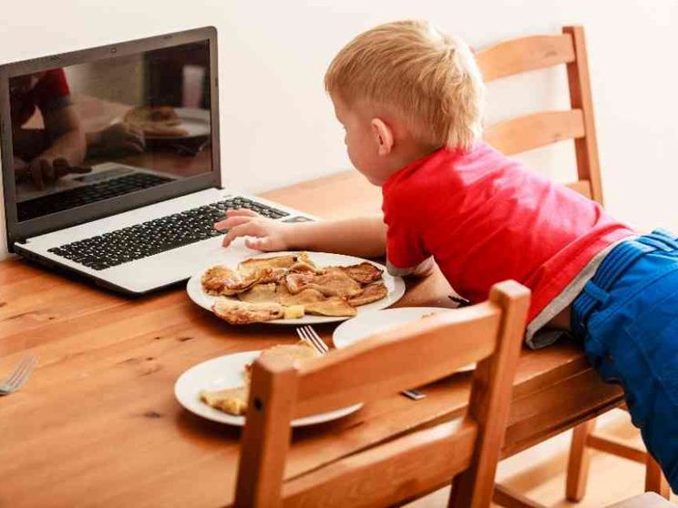 Diciamolo, i bambini senza regole nei locali pubblici sono uno stress