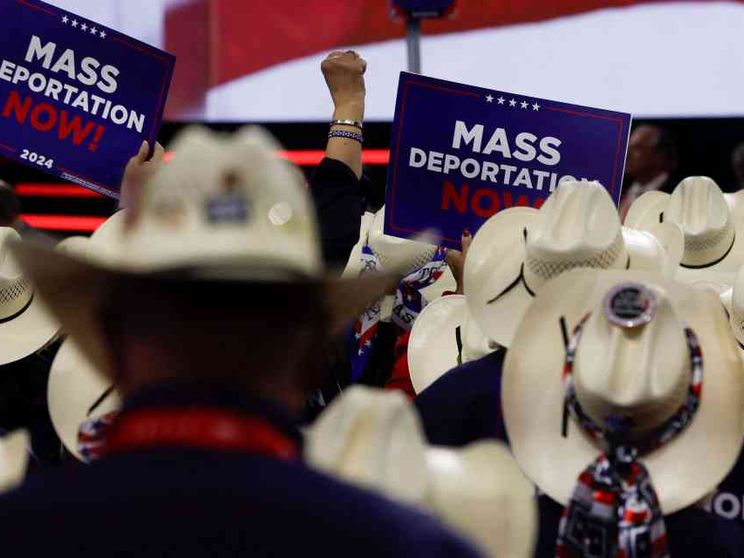 A sorpresa, gli elettori ispanici si spostano verso Trump (che vuole il muro)