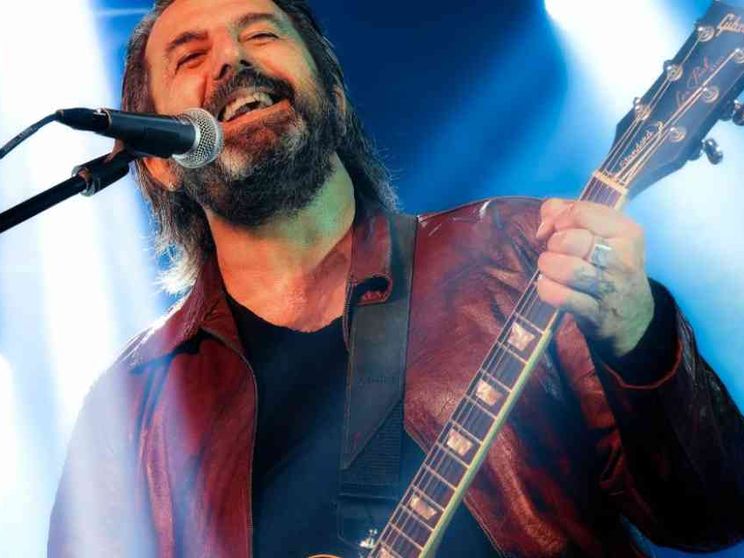 Omar Pedrini: "La mia Ave Maria regalata al Papa per i poveri"