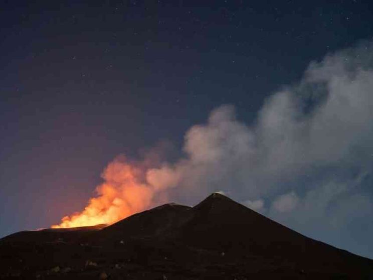 «Tanto spettacolo, zero rischi. Vi spiego il fenomeno Etna»