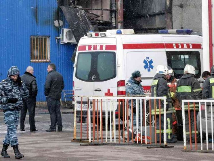 In un'autobomba esplosa a Mosca è rimasto ferito un funzionario militare