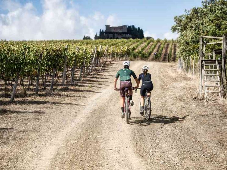 Toscana, in bici tra le vigne del Morellino