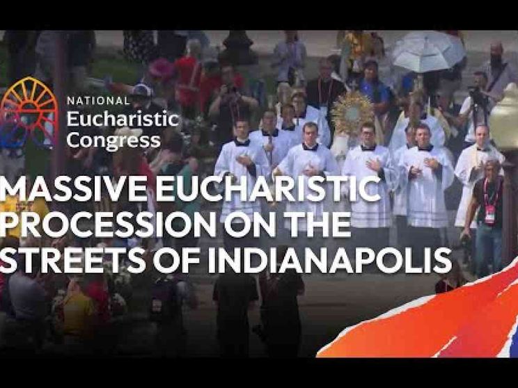 Un popolo in processione. La Chiesa americana riparte dall'Eucaristia