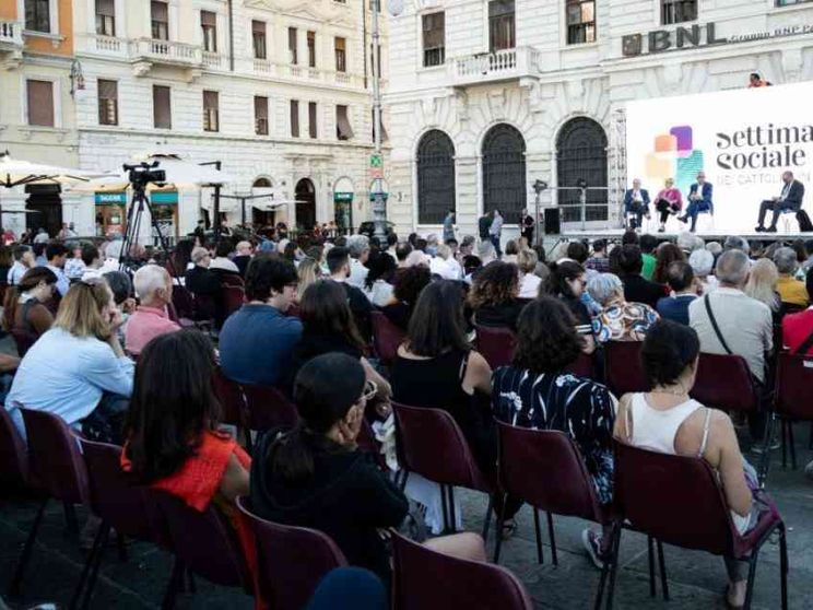 «La democrazia è anche un’idea di essere umano»