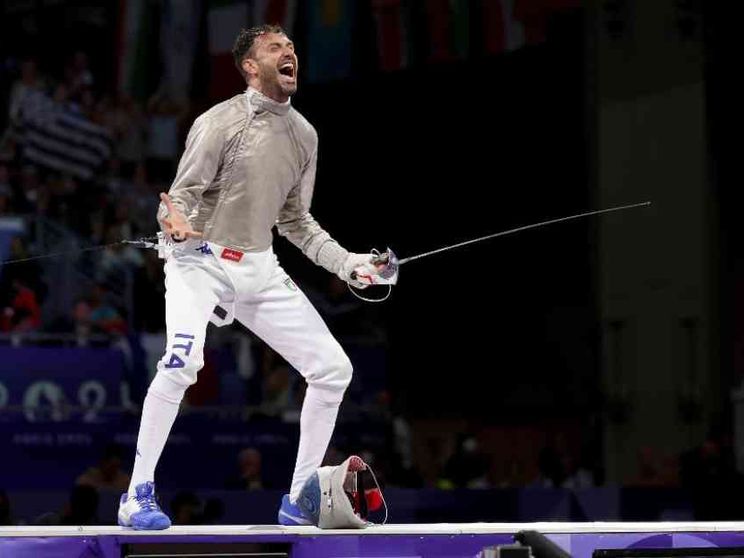 Samele, sciabolate d'amore contro guerra e pregiudizio