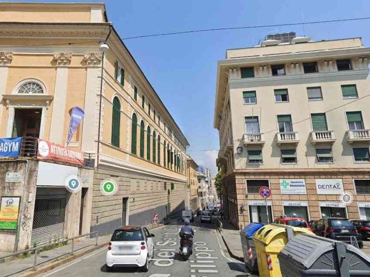 Prete arrestato a Genova. La diocesi: profonda tristezza