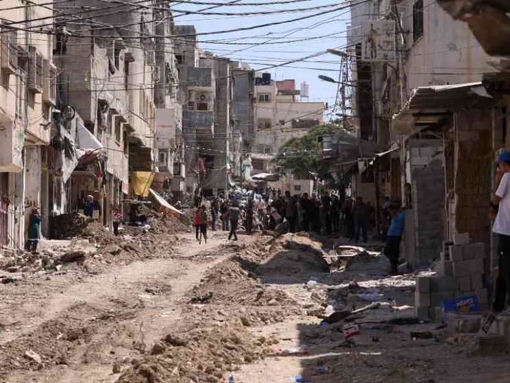 Raid in Cisgiordania e in Libano. Washington e Londra: «Subito via da Beirut»