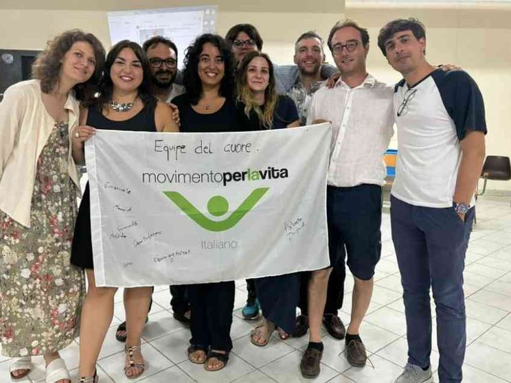 «Siamo nati per qualcosa di grande». Vita nascente, le voci dei giovani