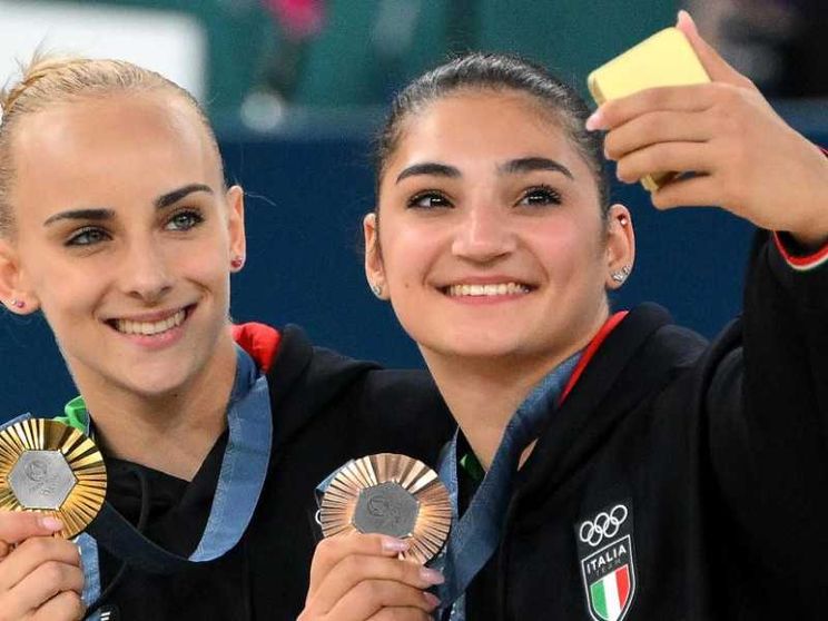 Non fate, non favola: D'Amato ed Esposito, due donne forti