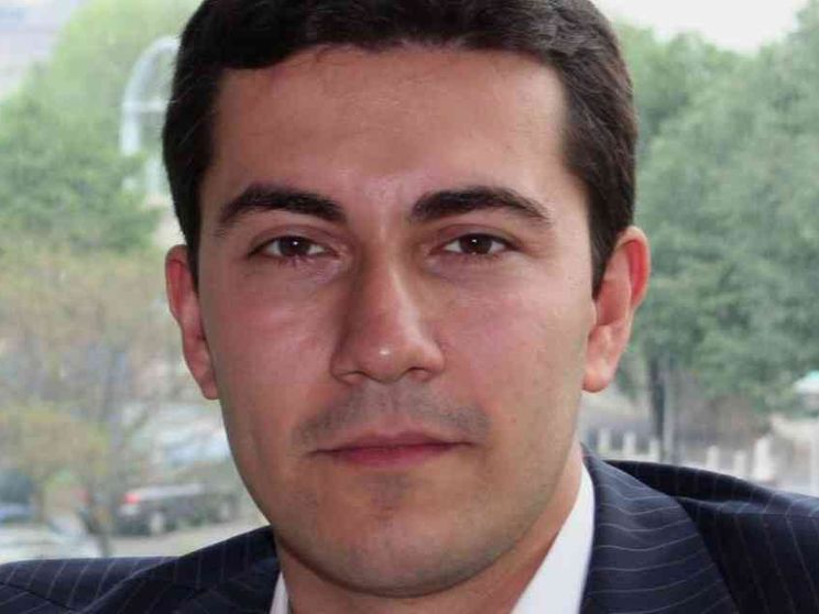 La Francia in cerca di soluzioni: lezioni di sport per la politica