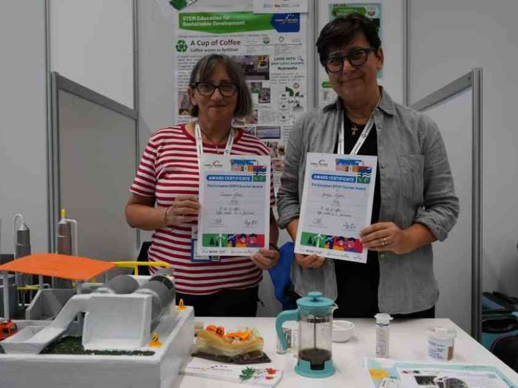 La scuola di Modena che ha vinto il Festival delle scienze coi fondi di caffè