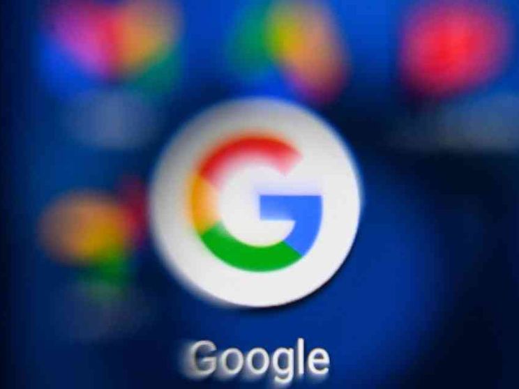Google ora mostra solo i siti a formato di smartphone. Non adeguiamoci