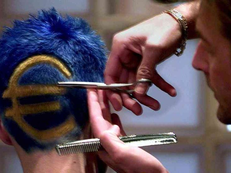 Dalle creme ai fertilizzanti: la seconda vita dei capelli tagliati