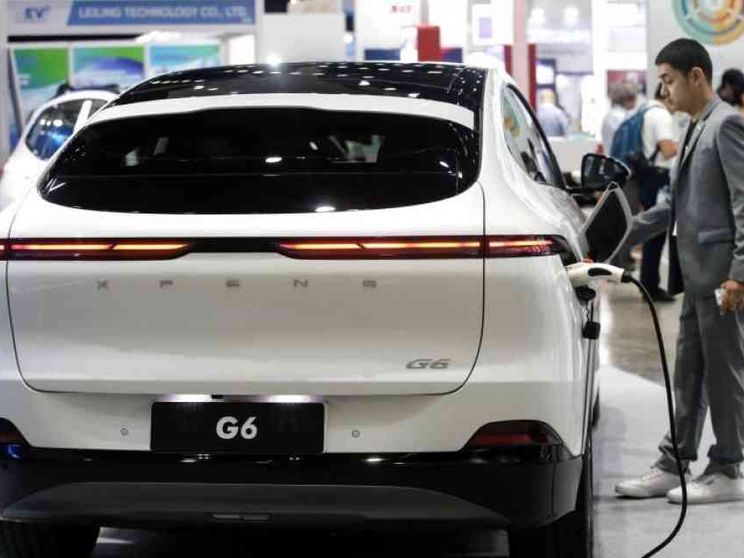 Guerra dei dazi: colpita sulle e-auto, Pechino avvia un'indagine sul latte Ue