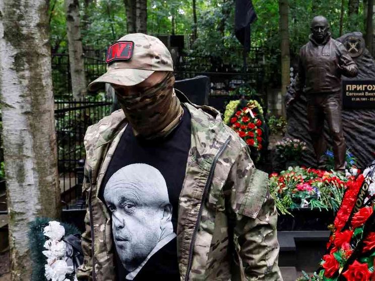 Un anno dopo la morte, l'«eroe» Prigozhin dà ancora fastidio a zar Putin