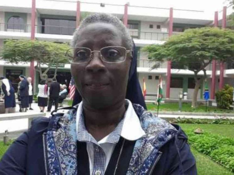 Una suora della Guinea Bissau alla guida dell'Infanzia missionaria