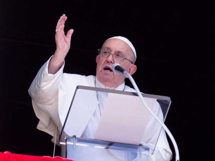 Il Papa a Kiev: «Le Chiese non si toccano. Ognuno preghi nella sua»